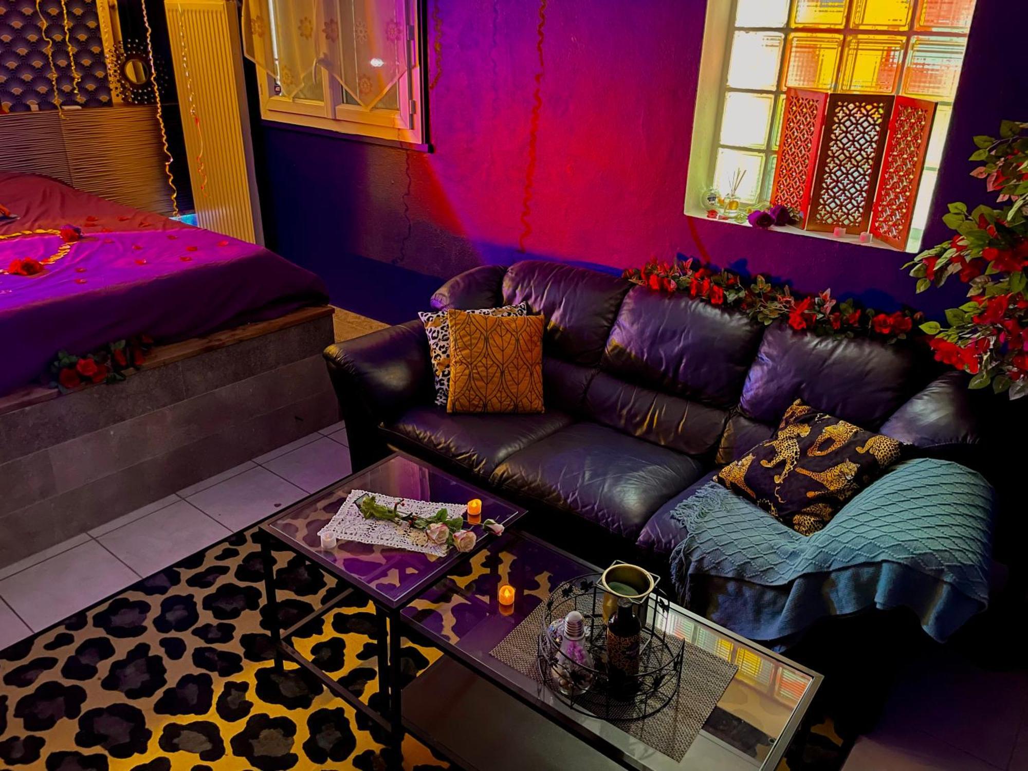 Suite Romantique Jacuzzi Gagny Exterior foto